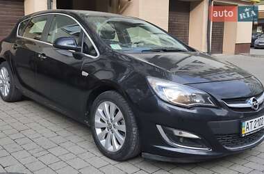 Хэтчбек Opel Astra 2012 в 