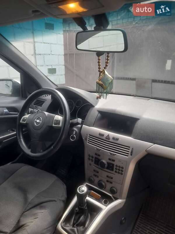 Універсал Opel Astra 2008 в Теплику