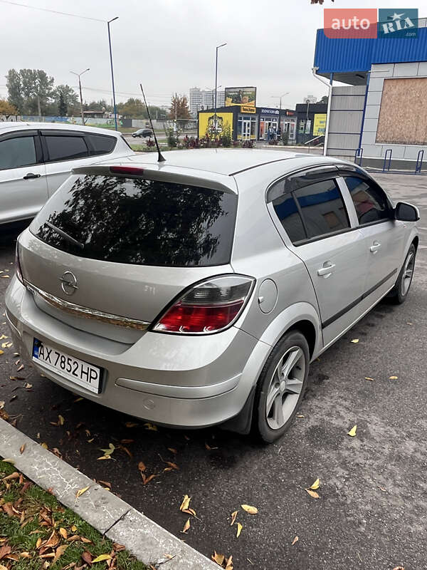 Хетчбек Opel Astra 2012 в Харкові фото 4 Хетчбек Opel Astra 2012 в Харкові