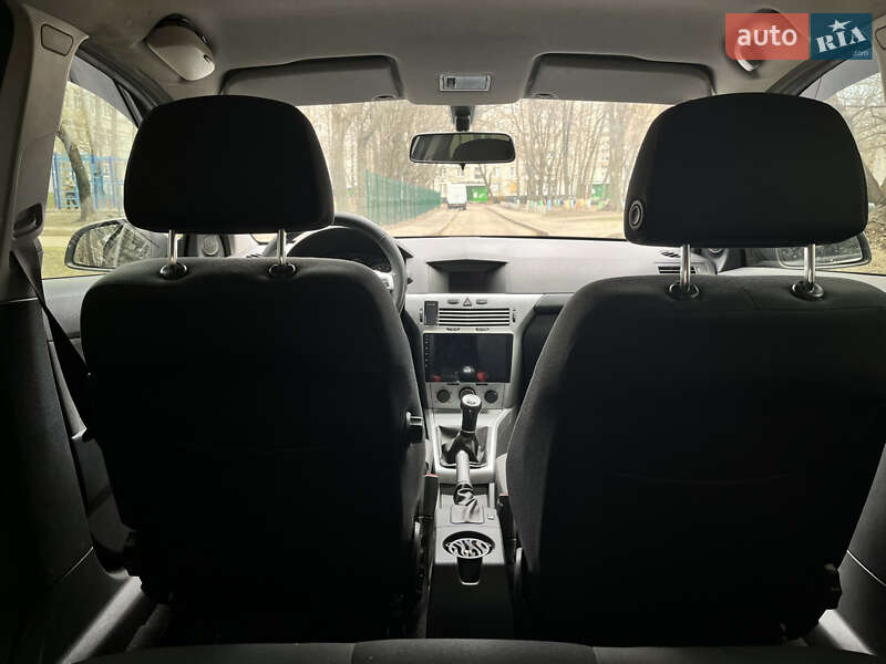 Хетчбек Opel Astra 2012 в Харкові фото 13 Хетчбек Opel Astra 2012 в Харкові