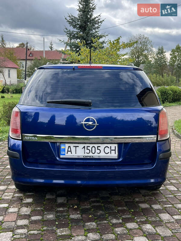 Универсал Opel Astra 2006 в Городенке