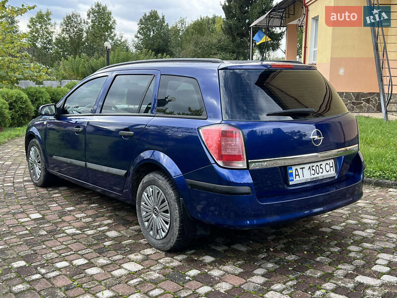 Универсал Opel Astra 2006 в Городенке