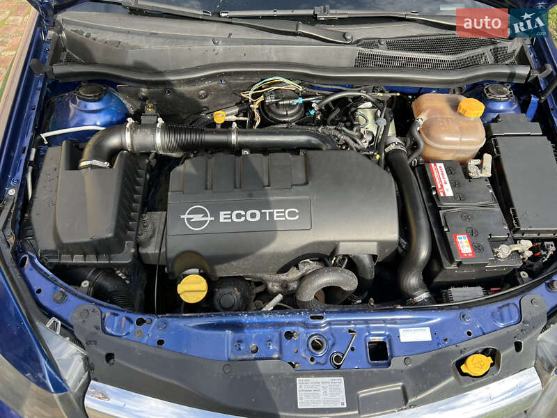 Универсал Opel Astra 2006 в Городенке