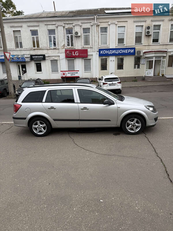 Универсал Opel Astra 2004 в Николаеве фото 13 Универсал Opel Astra 2004 в Николаеве