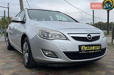 Универсал Opel Astra 2011 в Стрые