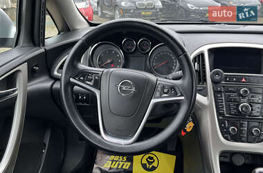 Универсал Opel Astra 2011 в 
