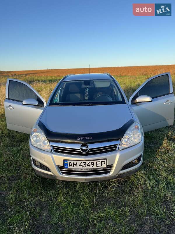 Універсал Opel Astra 2009 в Звягелі фото 3 Універсал Opel Astra 2009 в Звягелі