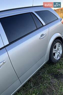 Универсал Opel Astra 2009 в 
