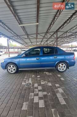Седан Opel Astra 2007 в 