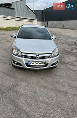 Opel Astra 2013