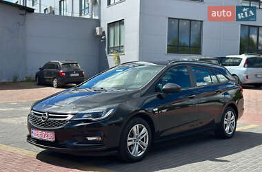 Універсал Opel Astra 2019 в Рівному