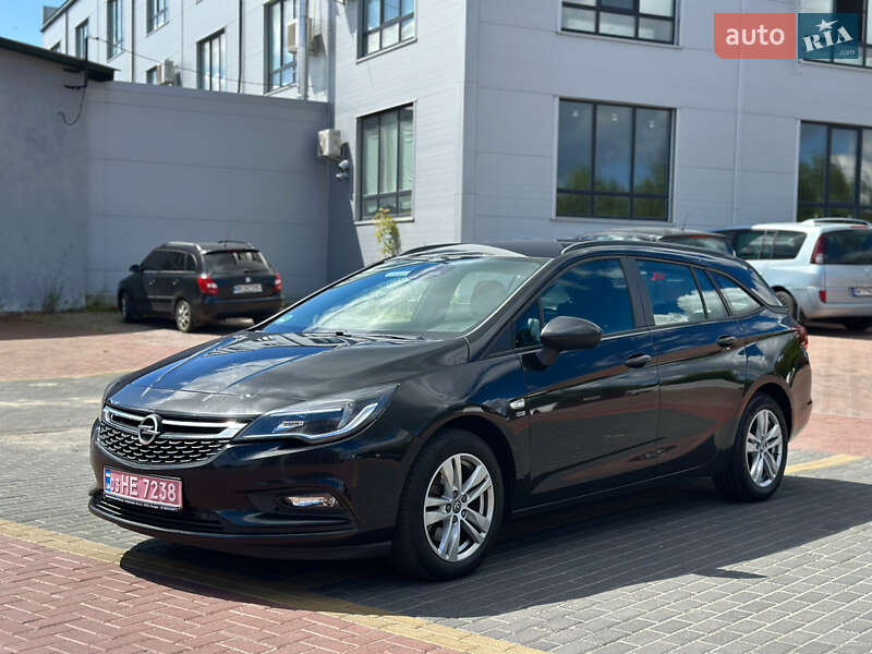 Универсал Opel Astra 2019 в 