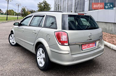 Универсал Opel Astra 2007 в 