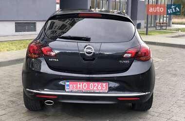 Хэтчбек Opel Astra 2014 в 