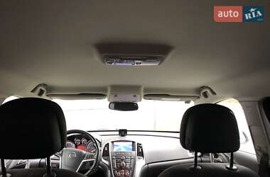 Хэтчбек Opel Astra 2014 в 