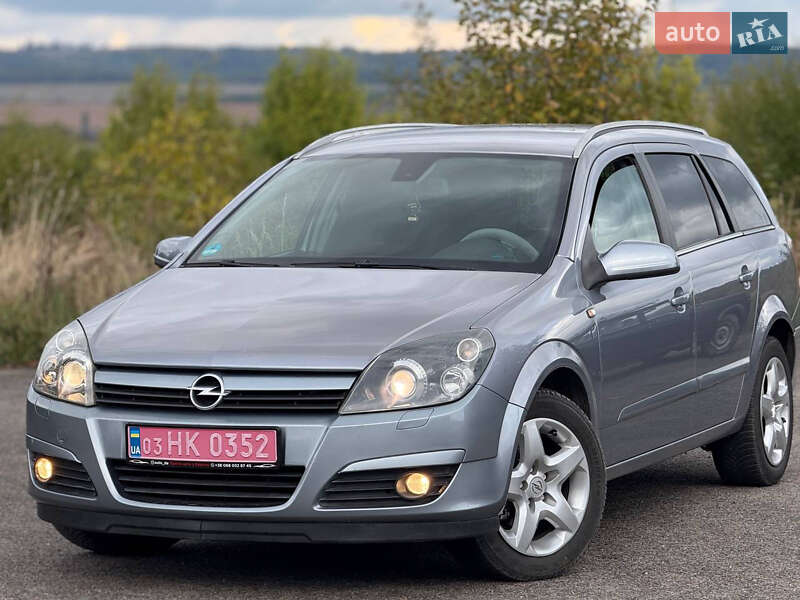 Универсал Opel Astra 2005 в 