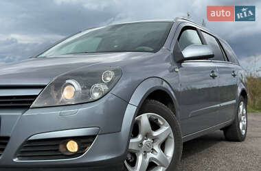 Универсал Opel Astra 2005 в 