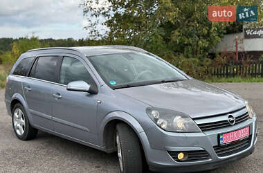 Универсал Opel Astra 2005 в 