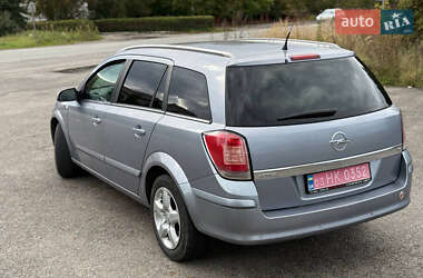 Универсал Opel Astra 2005 в 