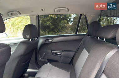 Универсал Opel Astra 2005 в 
