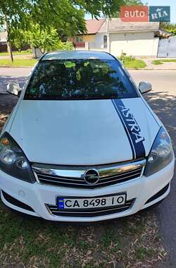 Opel Astra 2010
