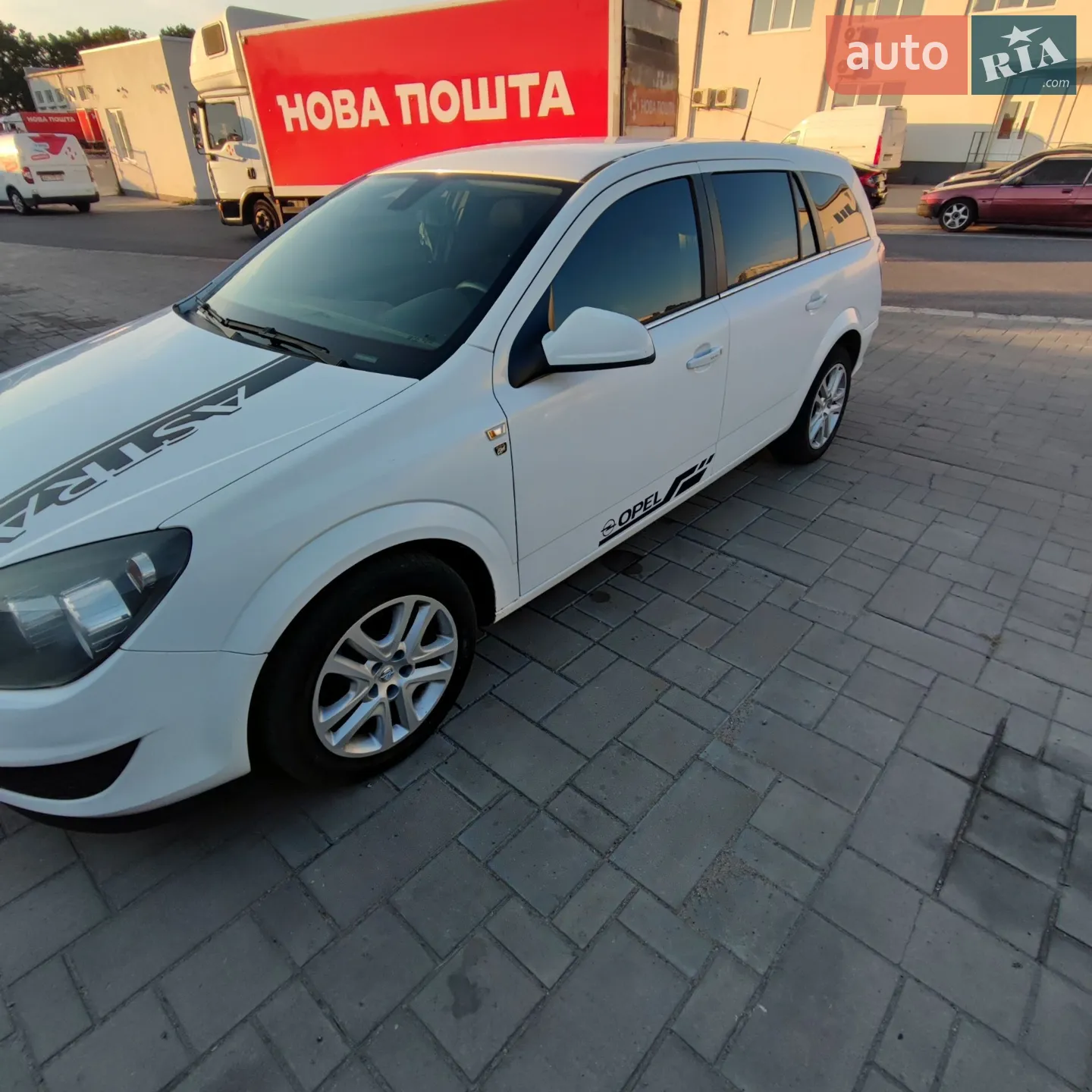 2010 Opel Astra - мініатюра 3