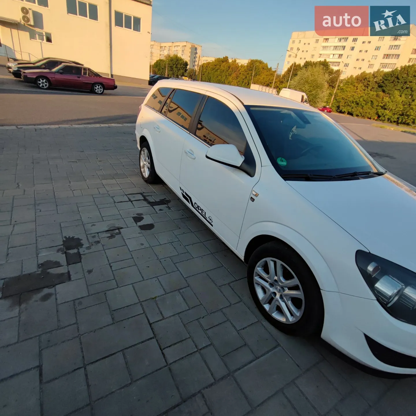 2010 Opel Astra - мініатюра 12