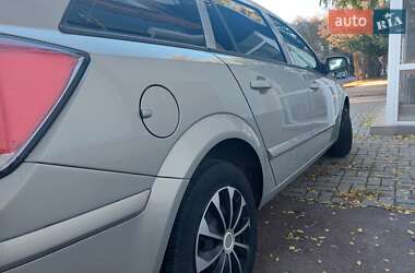 Универсал Opel Astra 2005 в  фото 13 Универсал Opel Astra 2005 в