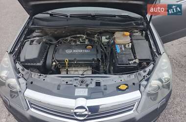 Универсал Opel Astra 2009 в 