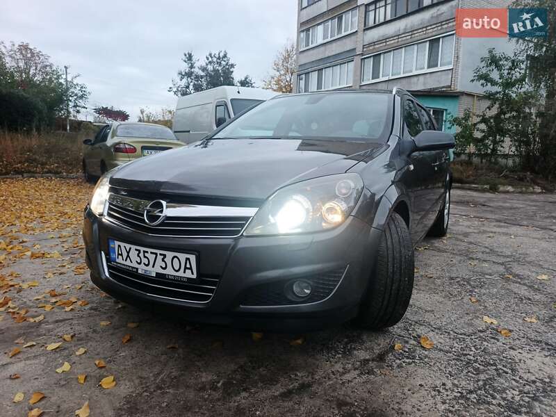 Универсал Opel Astra 2009 в 