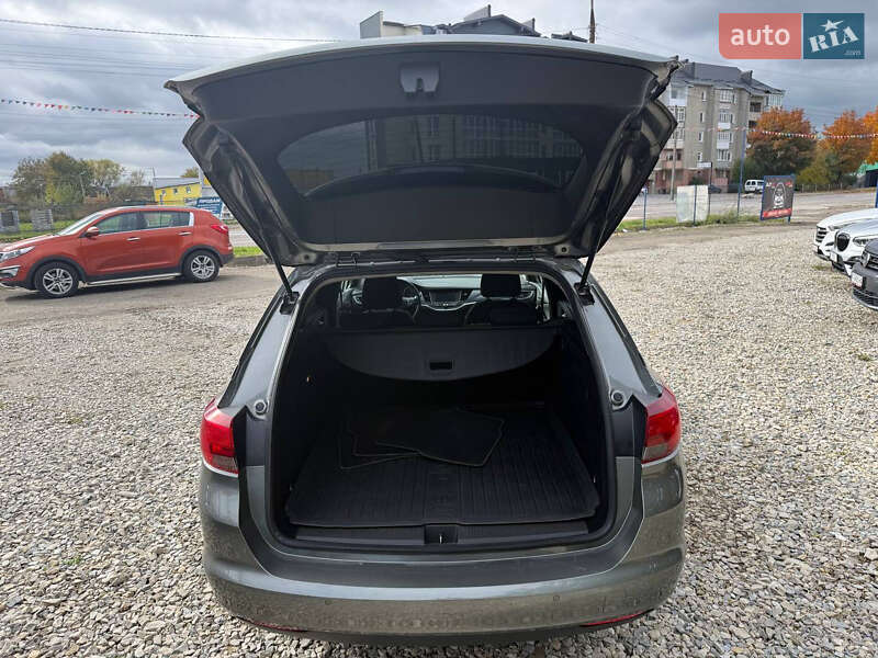 Универсал Opel Astra 2017 в Коломые