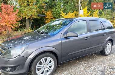 Універсал Opel Astra 2010 в  фото 10 Універсал Opel Astra 2010 в