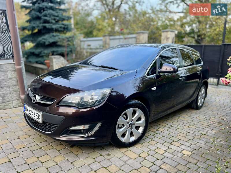Универсал Opel Astra 2013 в Хмельницком