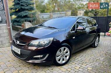 Универсал Opel Astra 2013 в 