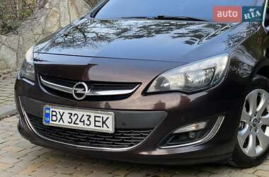 Универсал Opel Astra 2013 в 