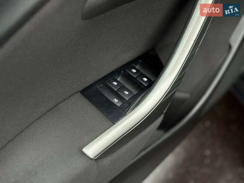 Универсал Opel Astra 2013 в Киеве фото 17 Универсал Opel Astra 2013 в Киеве