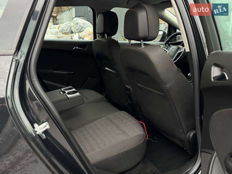 Универсал Opel Astra 2013 в Киеве фото 40 Универсал Opel Astra 2013 в Киеве