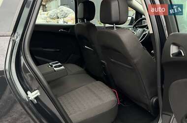 Универсал Opel Astra 2013 в 