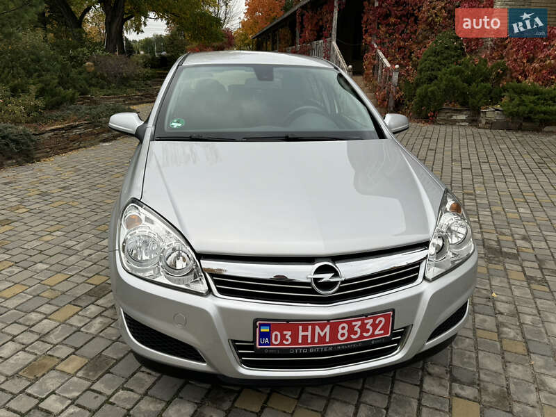 Хэтчбек Opel Astra 2008 в Харькове