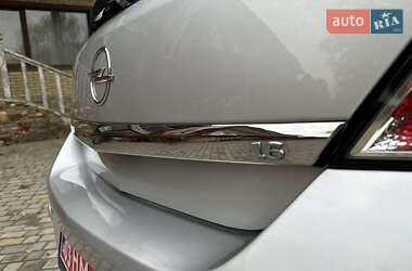 Хетчбек Opel Astra 2008 в 