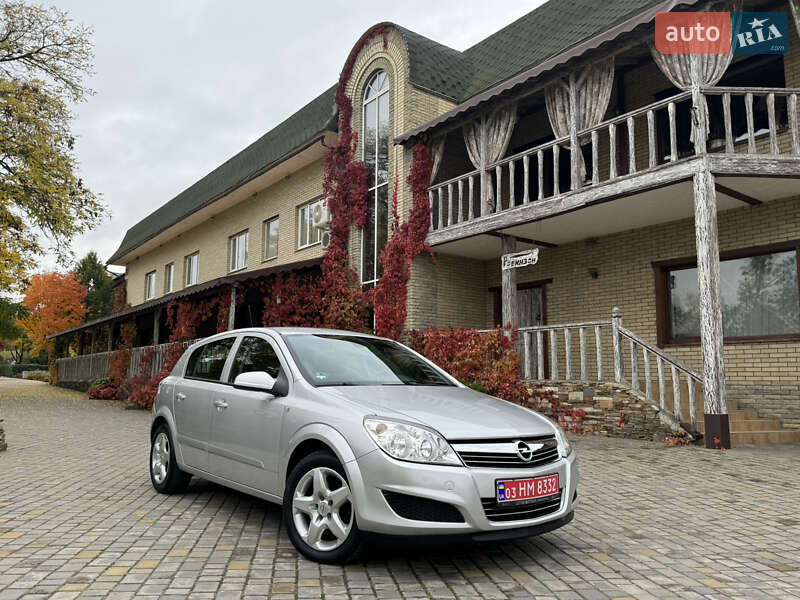 Хэтчбек Opel Astra 2008 в Харькове