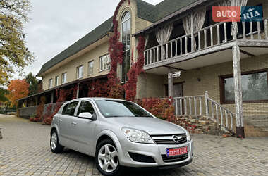 Хетчбек Opel Astra 2008 в 
