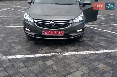 Универсал Opel Astra 2017 в 