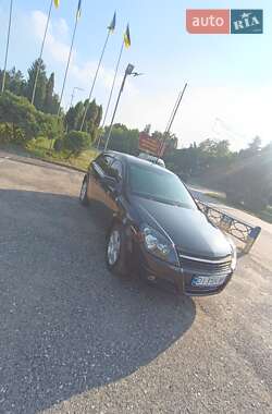 Хэтчбек Opel Astra 2006 в Бурштыне