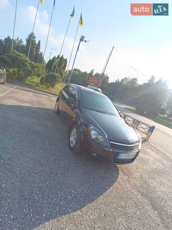 Хетчбек Opel Astra 2006 в Бурштині