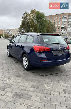 Универсал Opel Astra 2011 в 