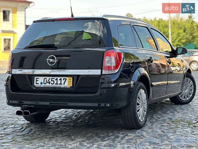 Универсал Opel Astra 2006 в Луцке