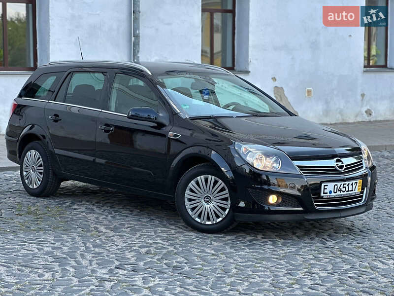 Универсал Opel Astra 2006 в Луцке
