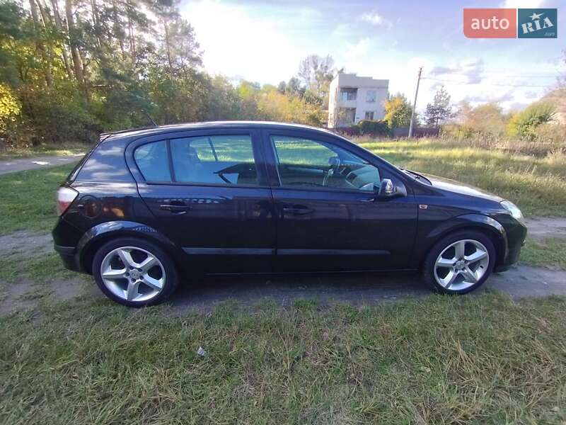 Хэтчбек Opel Astra 2004 в Житомире