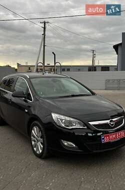 Opel Astra 2011